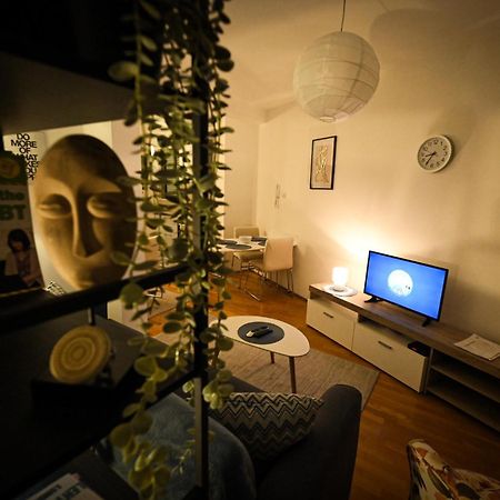 L&B Studio Apartment 普里什蒂纳 外观 照片