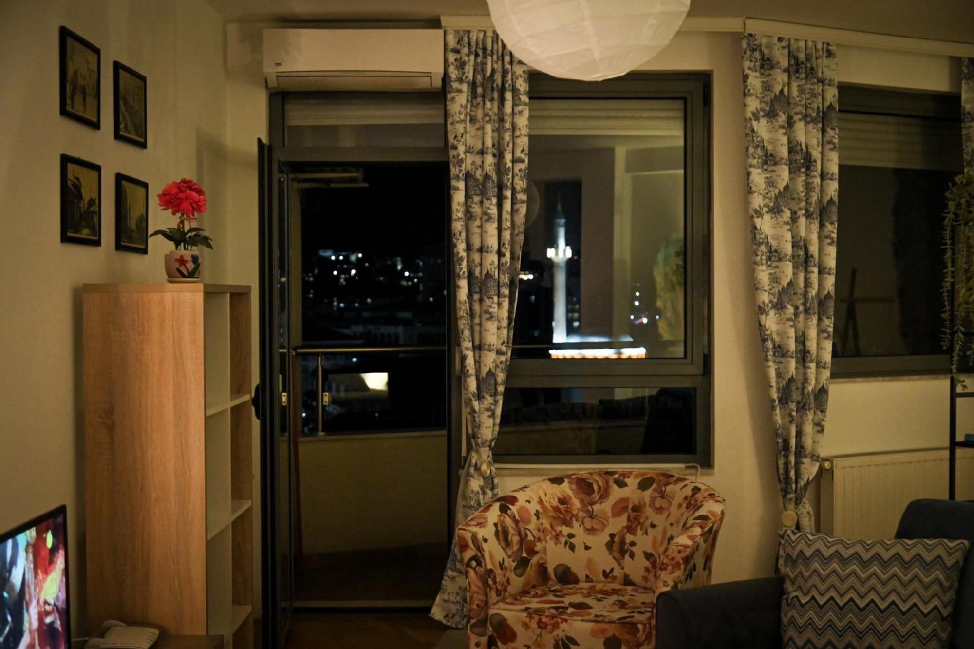 L&B Studio Apartment 普里什蒂纳 外观 照片